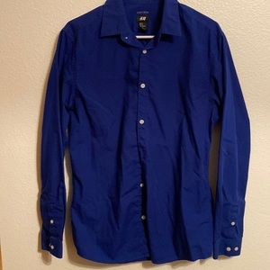Men’s dress shirt from H& M. Medium
